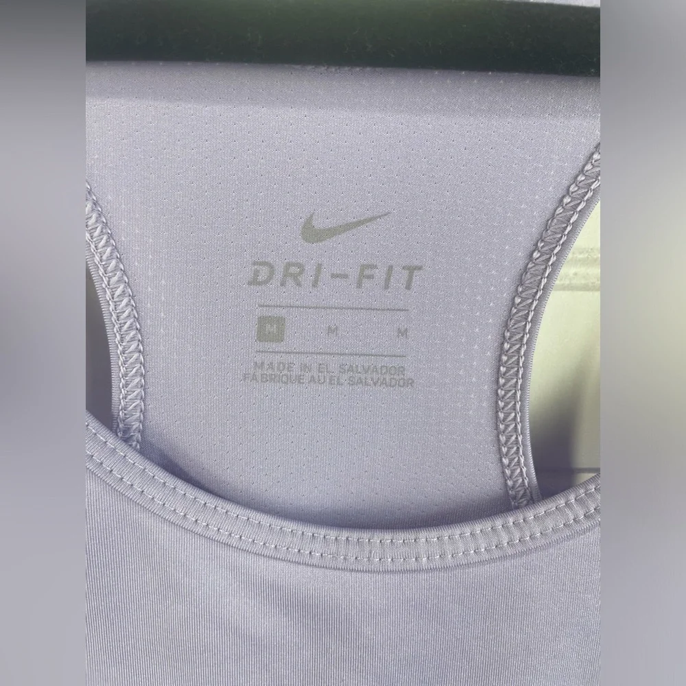 Nike Lavender Athletic Racerback Mesh Fitted Tank Top Medium Women’s EUC - Picture 6 of 8